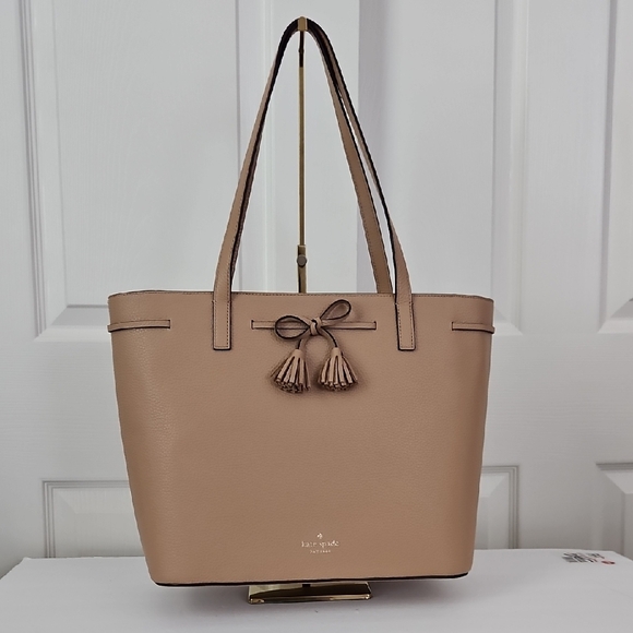Kate Spade NY NWT "Hayes" Leather Tote - Picture 1 of 8